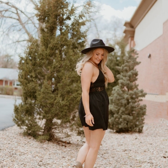 Lottie Lace Cami Romper - Picture 3 of 6